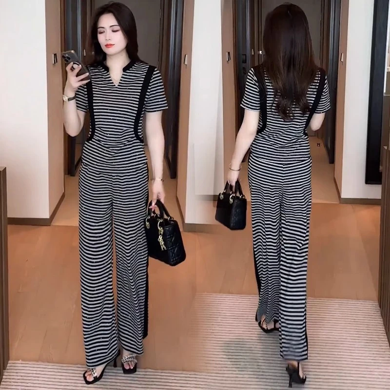 休闲运动套装女夏季新款洋气质显瘦条纹V领上衣阔腿裤减龄两件套
