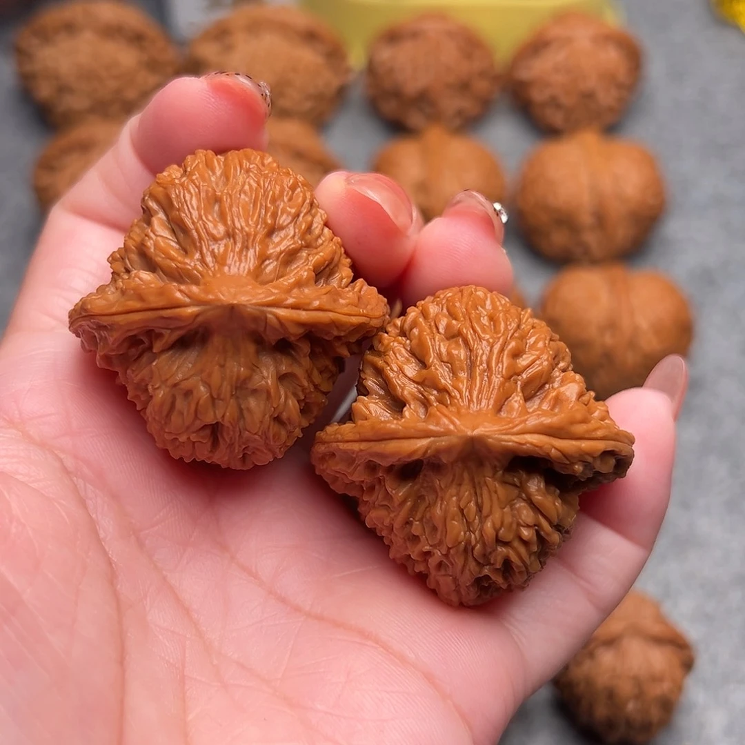 把件文玩核桃精品高炮三角南疆石41+全品