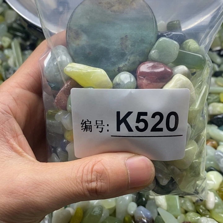 蛇纹石玉鱼缸石未镶嵌