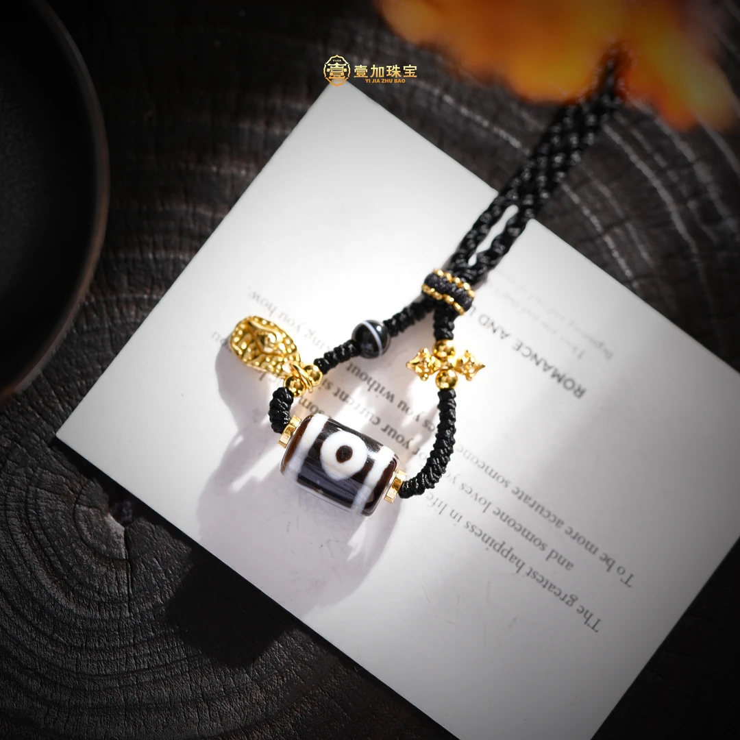 壹加小羊|地门二眼天珠玛瑙锁骨链