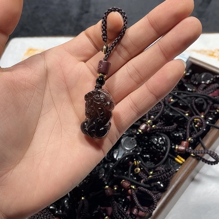 黑曜岩合金颈饰冰曜石貔貅包挂