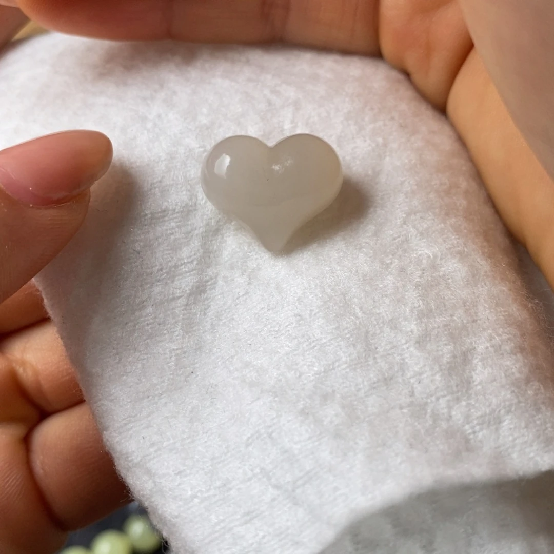 和田玉未镶嵌吊坠(不含链)藕粉爱心