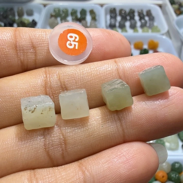 未镶嵌和田玉珠宝半成品