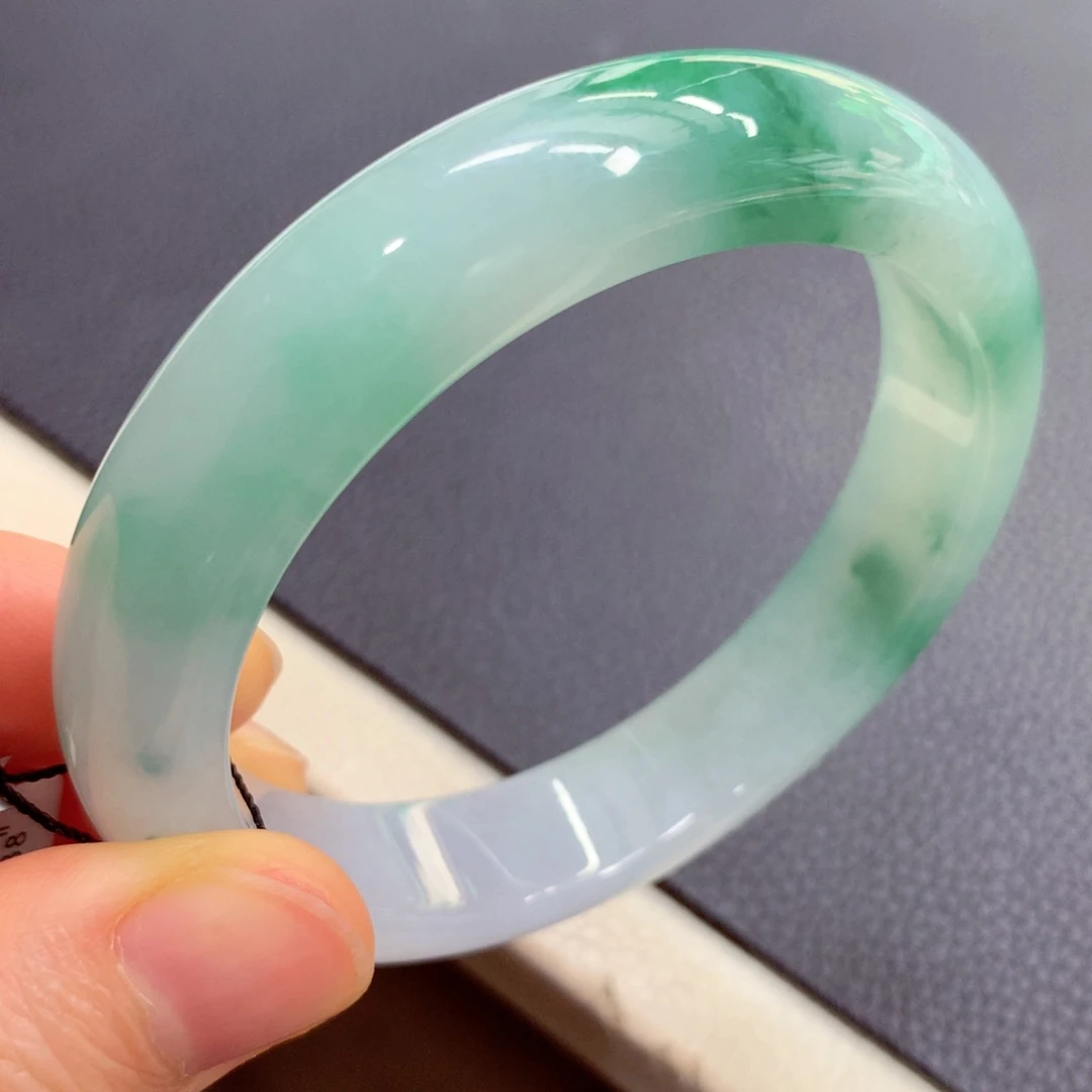 未镶嵌手镯翡翠翡翠