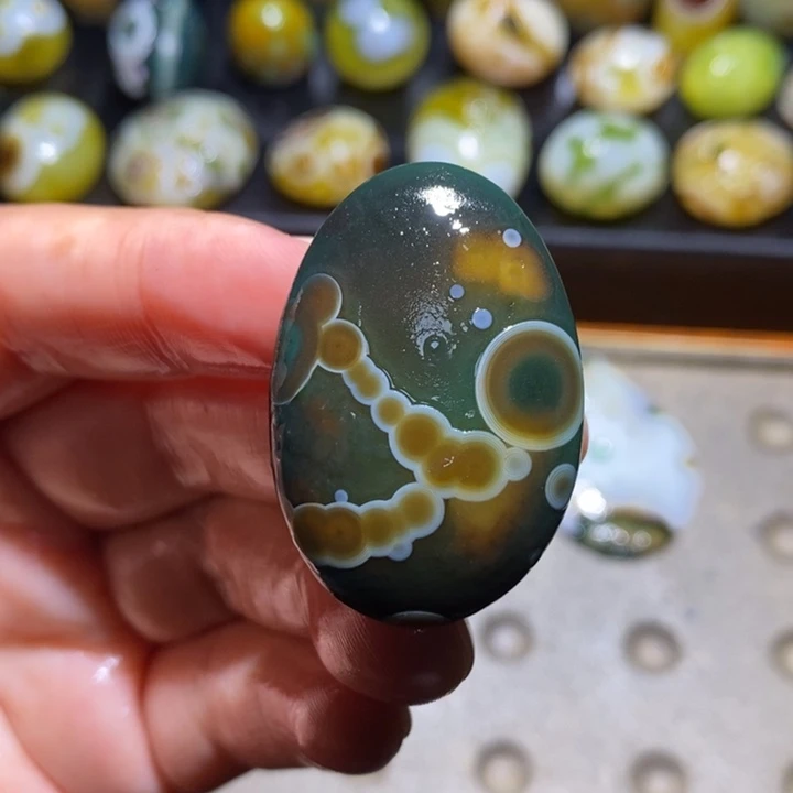 未镶嵌玛瑙/玉髓珠宝半成品24