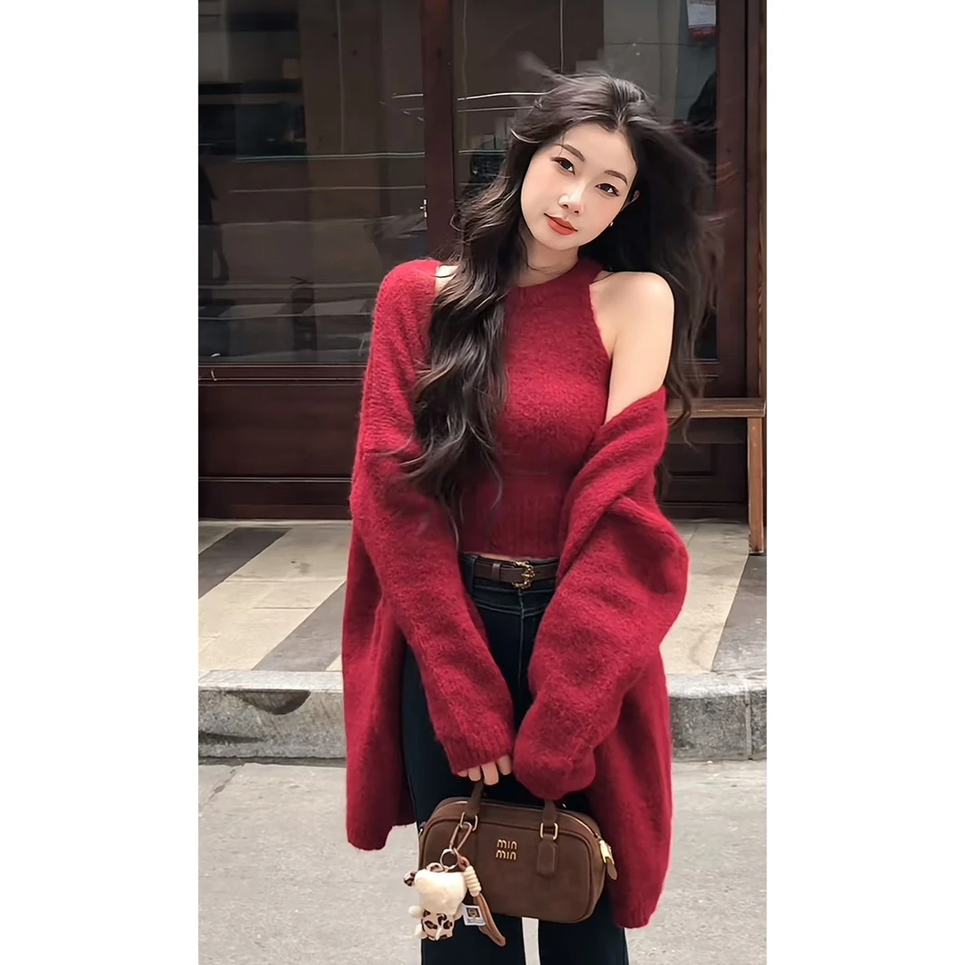 【现货】女秋冬一整套2025新款时尚红色针织开衫背心牛仔裤三件套