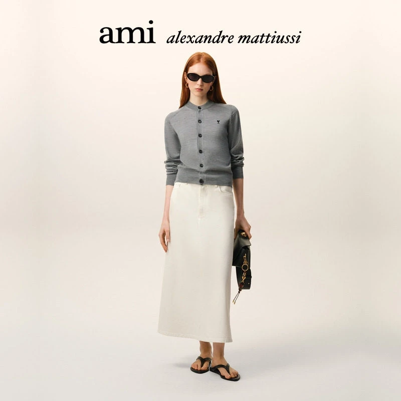 【早春新品】Ami Paris 女士美利奴刺绣ADC爱心合身开衫 高智风