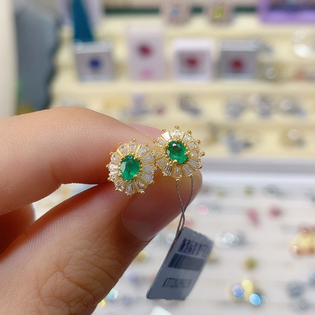 银S925镶嵌祖母绿耳钉