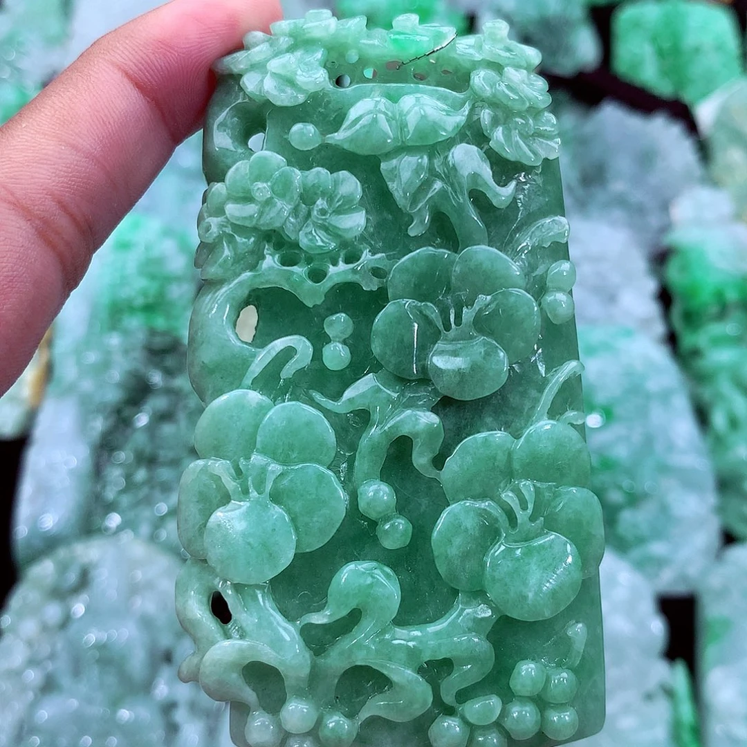 翡翠未镶嵌吊坠(不含链)