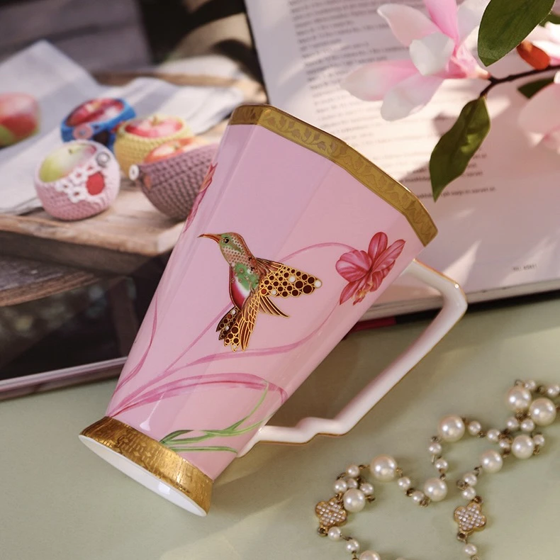 S24粉色每分美金粉庄园系列骨瓷手绘描金马克杯4450