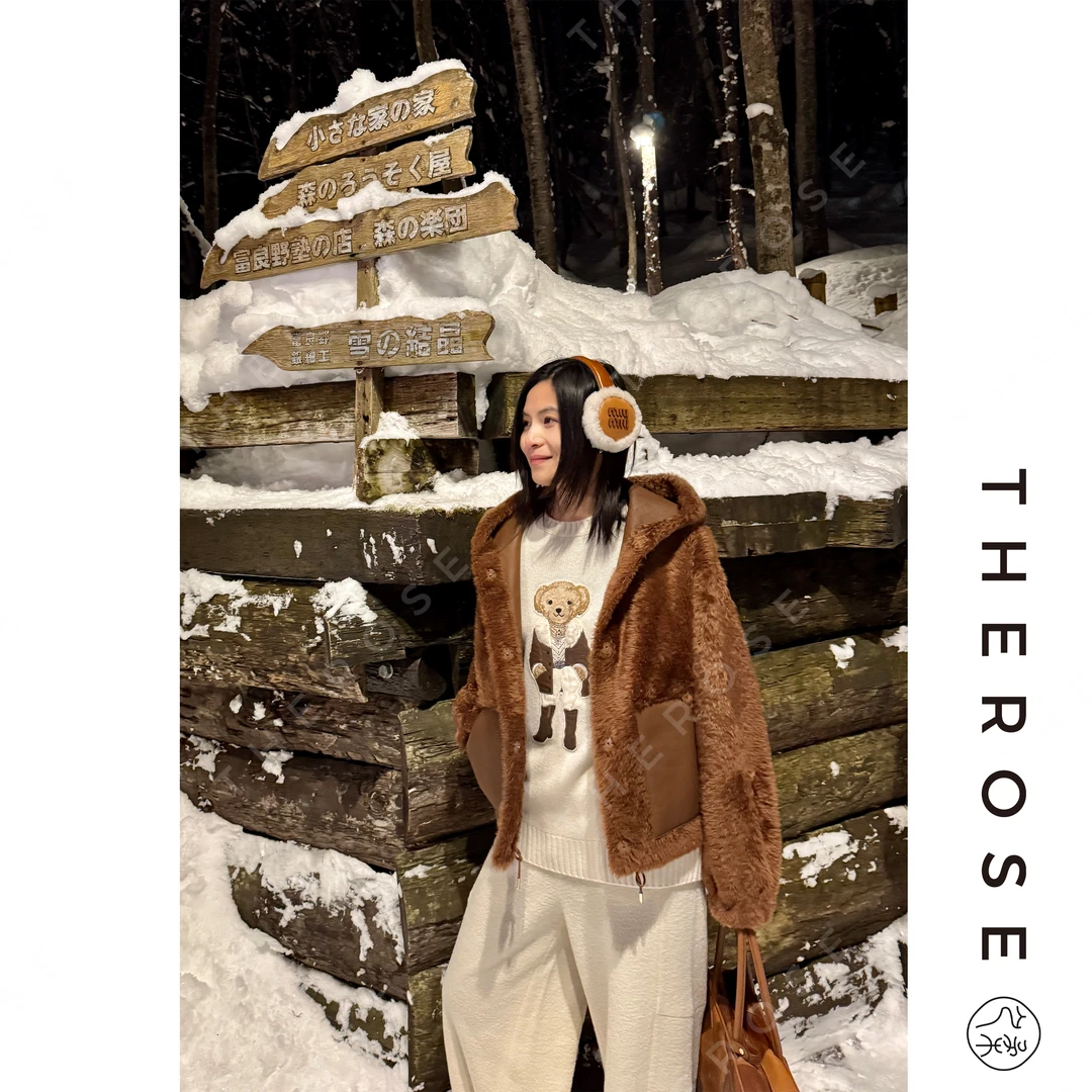 之柔【阿尔泰小熊】时尚双股羊绒立体刺绣针织衫时尚宽松减龄长袖女