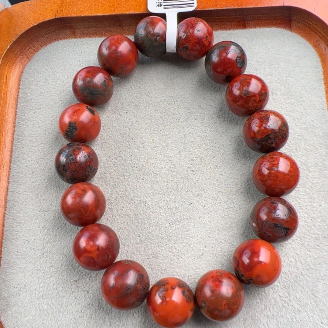 刀***落南红玛瑙未镶嵌（铁皮鸡血包浆12mm