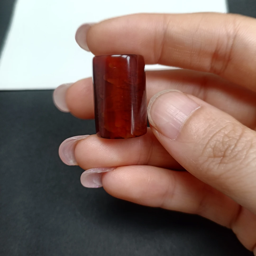 燕子古珠—玛瑙吊坠 ，桶珠（尺寸16x25）