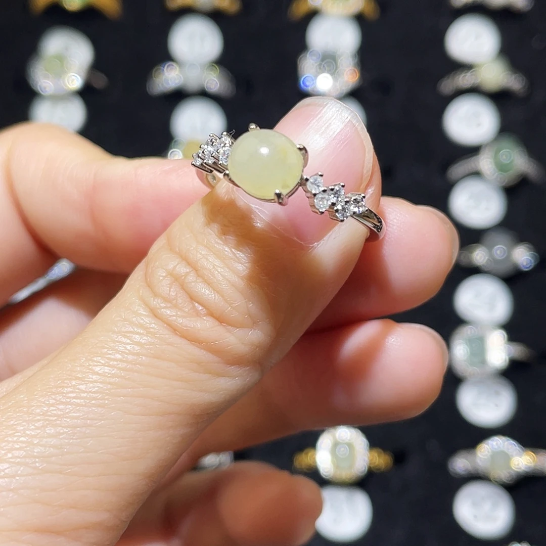 翡翠未镶嵌戒指戒指