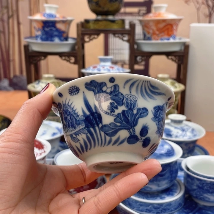 摆件陶青花鱼藻纹压手杯