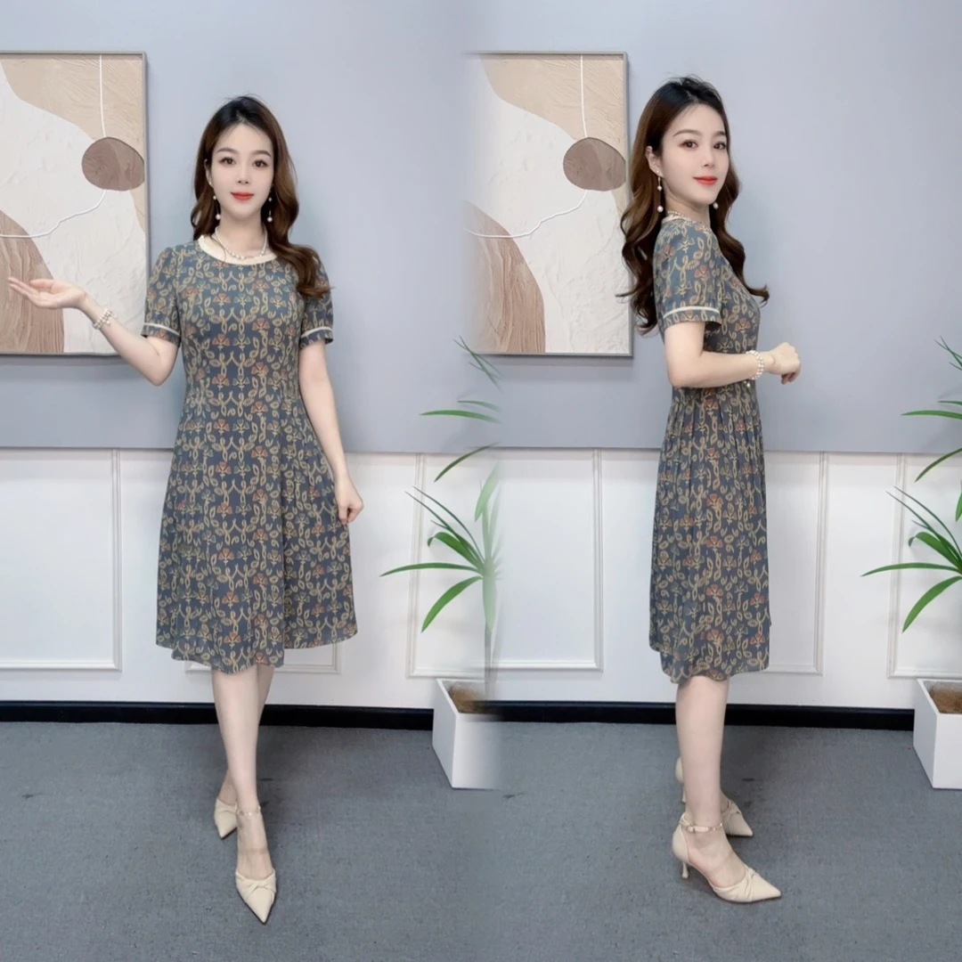 新款高档连衣裙女款爆款2024新款莫奈花园风夏季清凉时尚新姿丽人