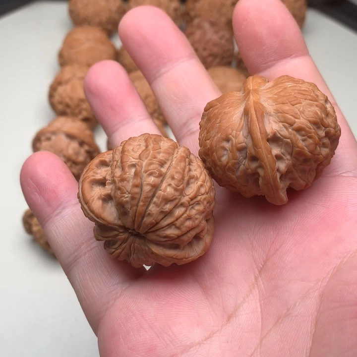 幽***魂吊坠文玩核桃血麒麟