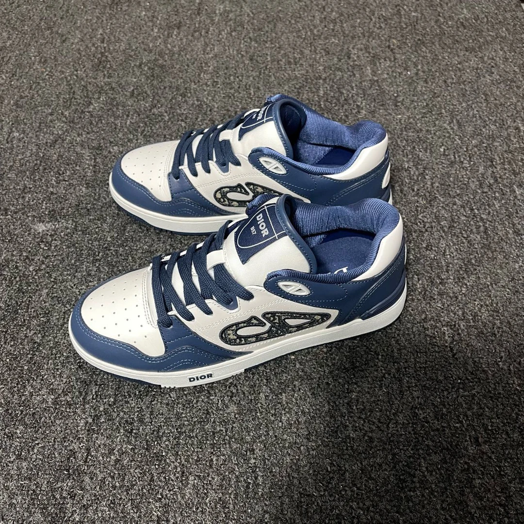 未使用 DIOR/迪奥 B57 缇花CD标志低帮板鞋39码全新公价10500