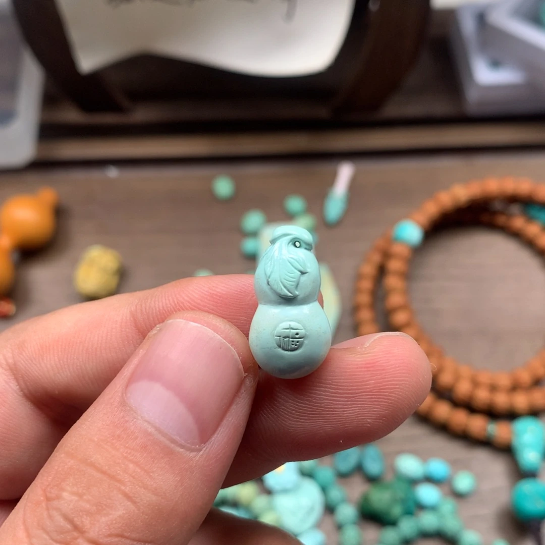 绿松石未镶嵌雕刻