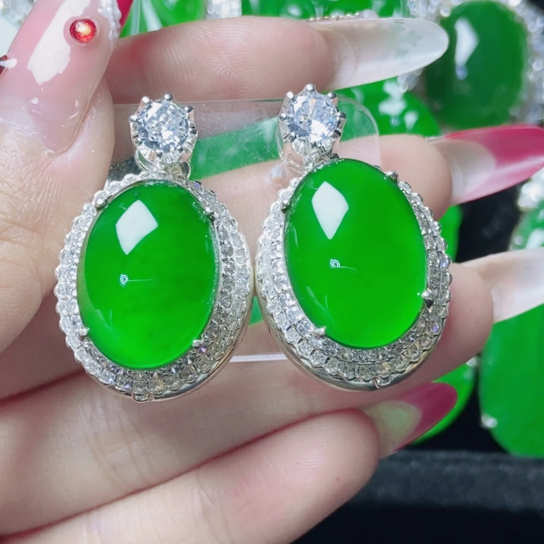 翡翠未镶嵌颈饰