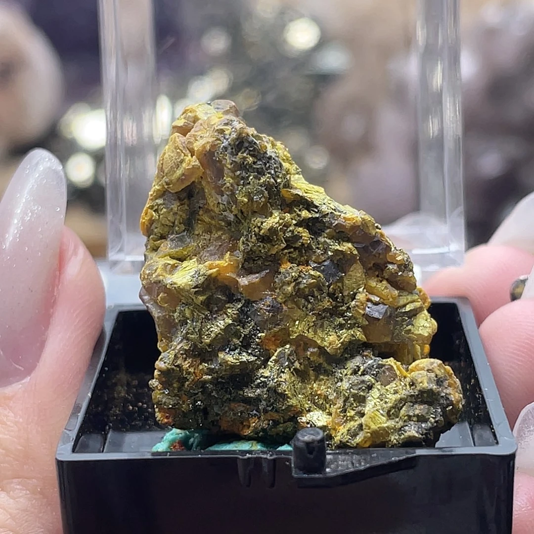 雌黄原石萤石（处理）