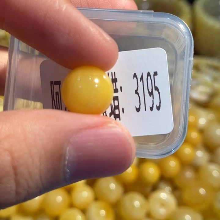 琥珀未镶嵌珠宝奇石3195