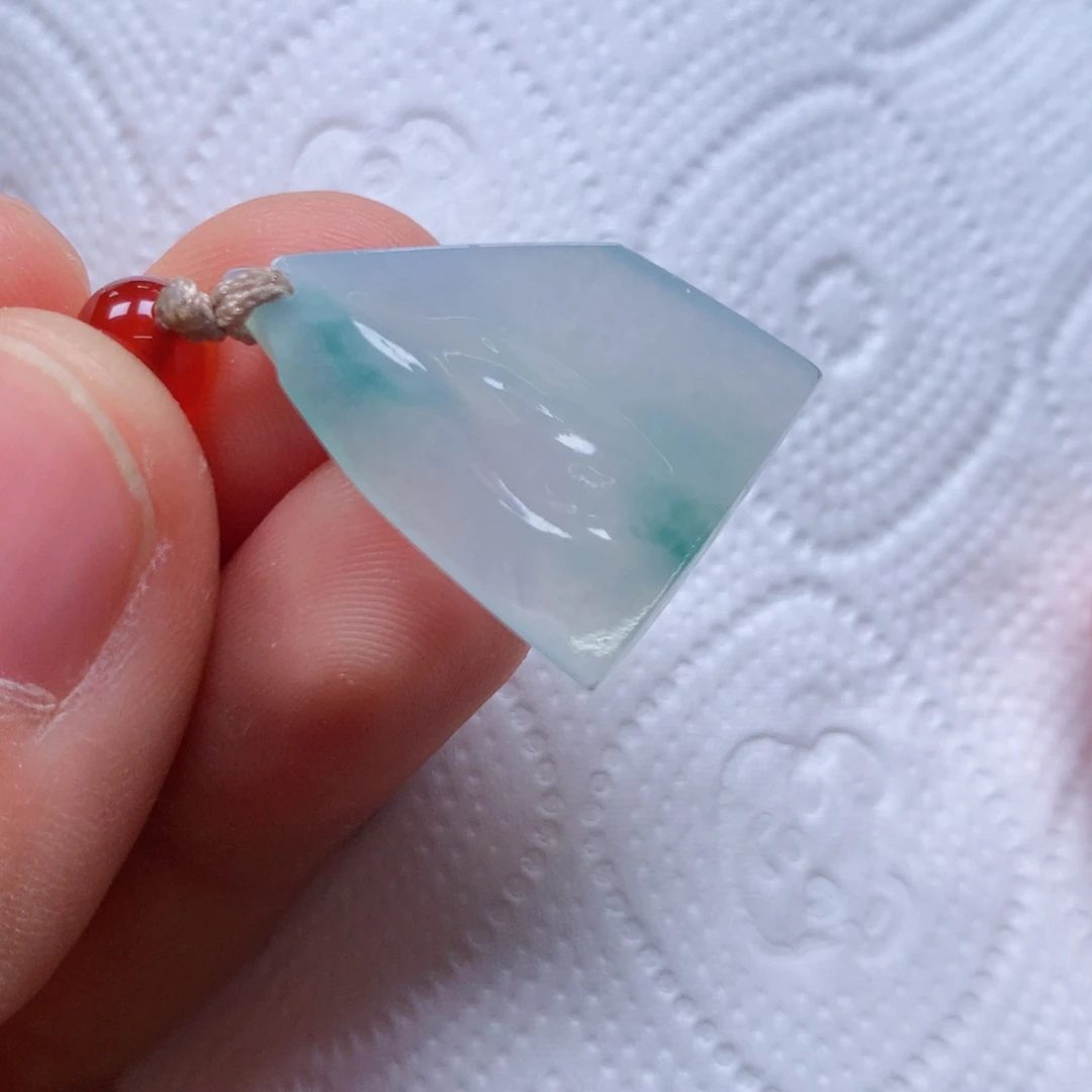 【闪购商品】翡翠吊坠(不含链)未镶嵌