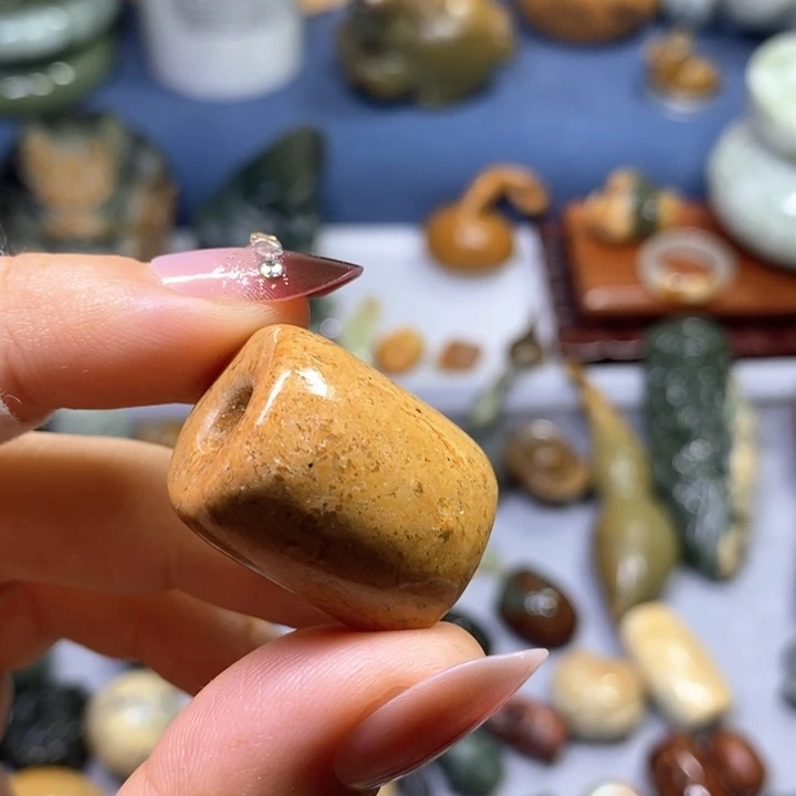 岫岩河磨玉（透闪石质玉）未镶嵌挂件手工珠