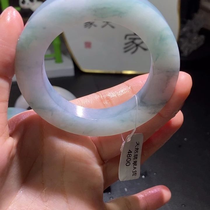 定制翡翠未镶嵌手镯定制