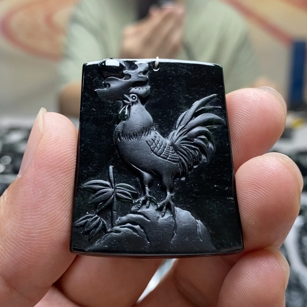 翡翠未镶嵌颈饰生肖鸡