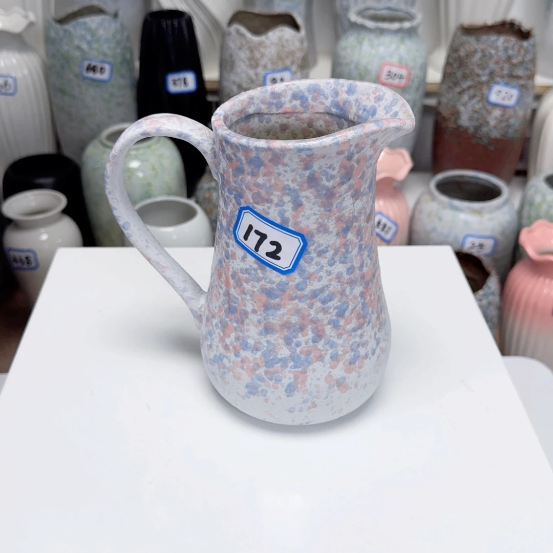 172号陶瓷高17厘米一个