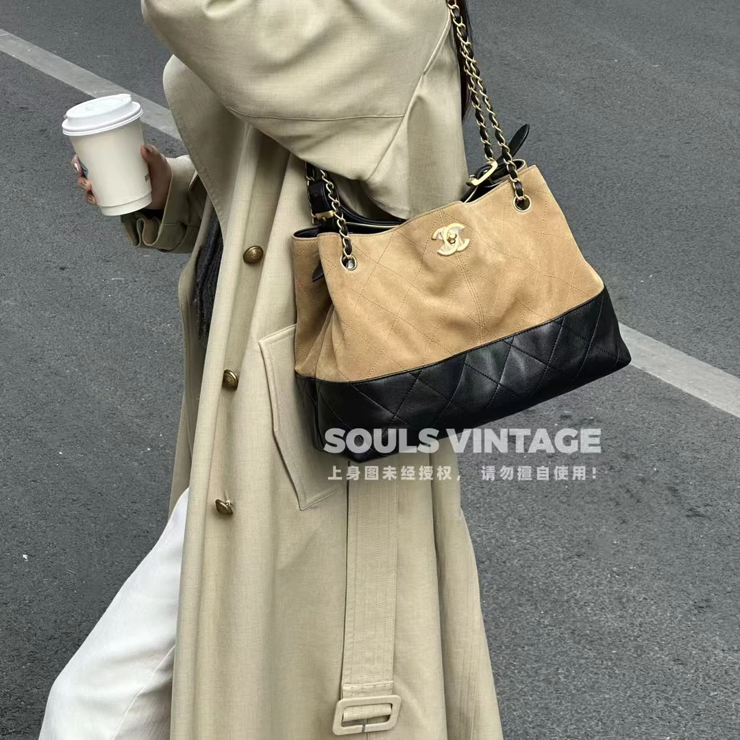 95新 Chanel/香奈儿 金扣 双拼麂皮25A hobo小号/645475263