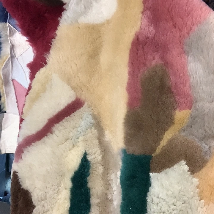 蓝***子羊毛羊皮毛一体108瑕疵品