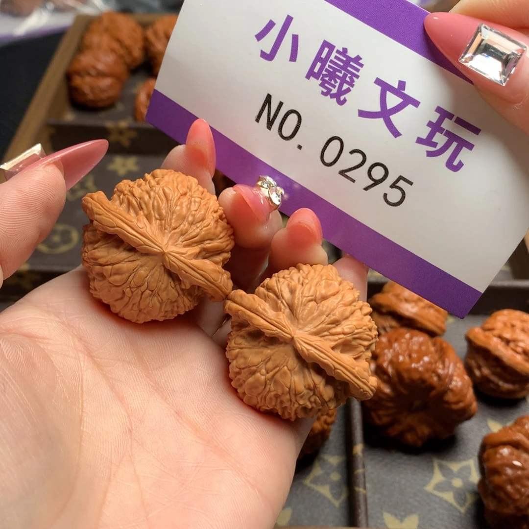 文玩核桃把件39白狮子