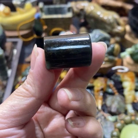 岫岩河磨玉（透闪石质玉）挂件未镶嵌九**主