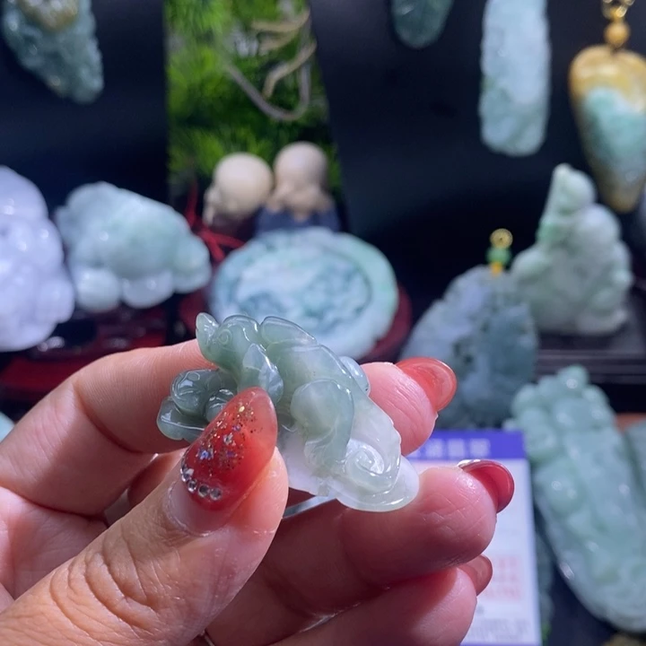 【闪购商品】颈饰未镶嵌翡翠黎*聪貔貅