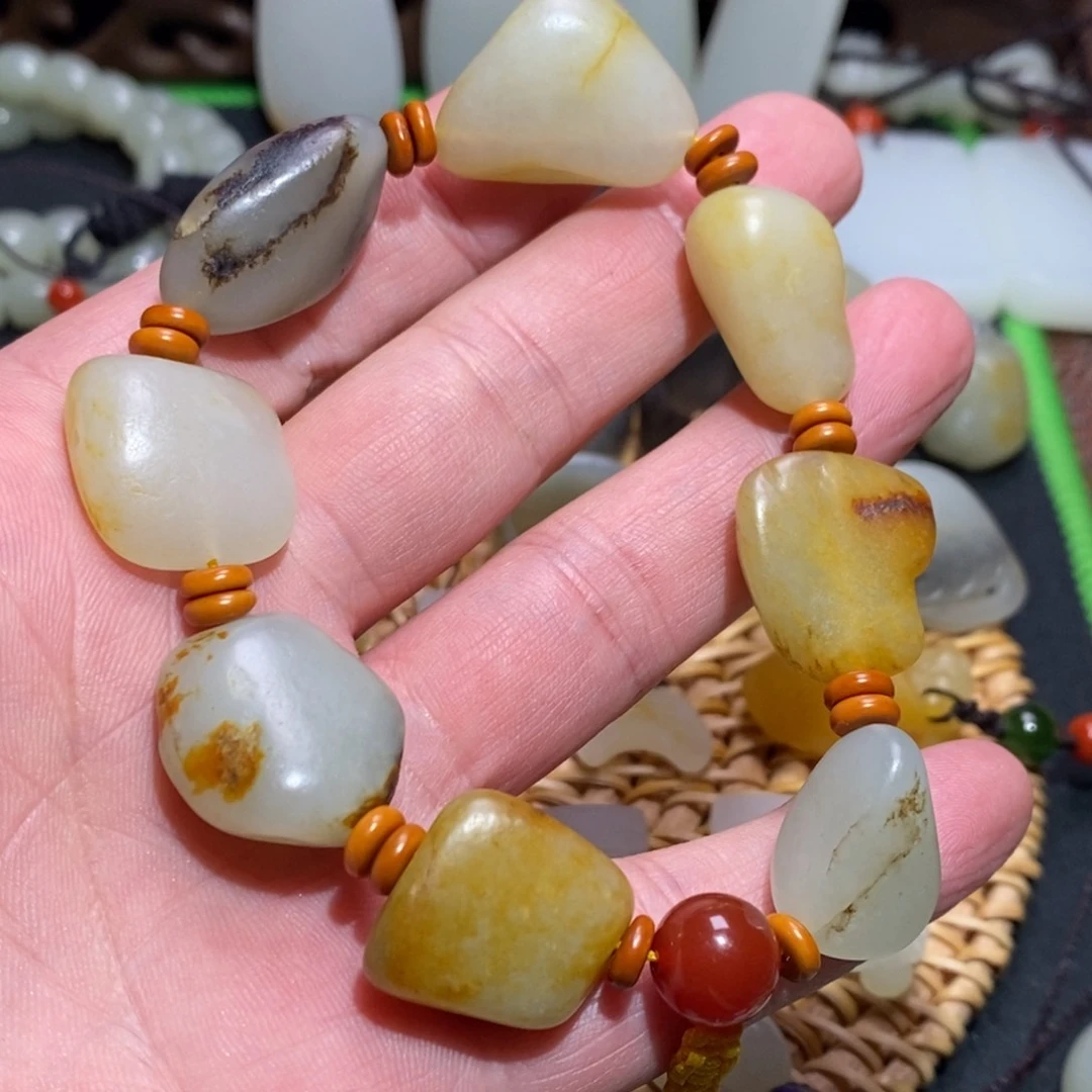 和田玉颈饰未镶嵌北*