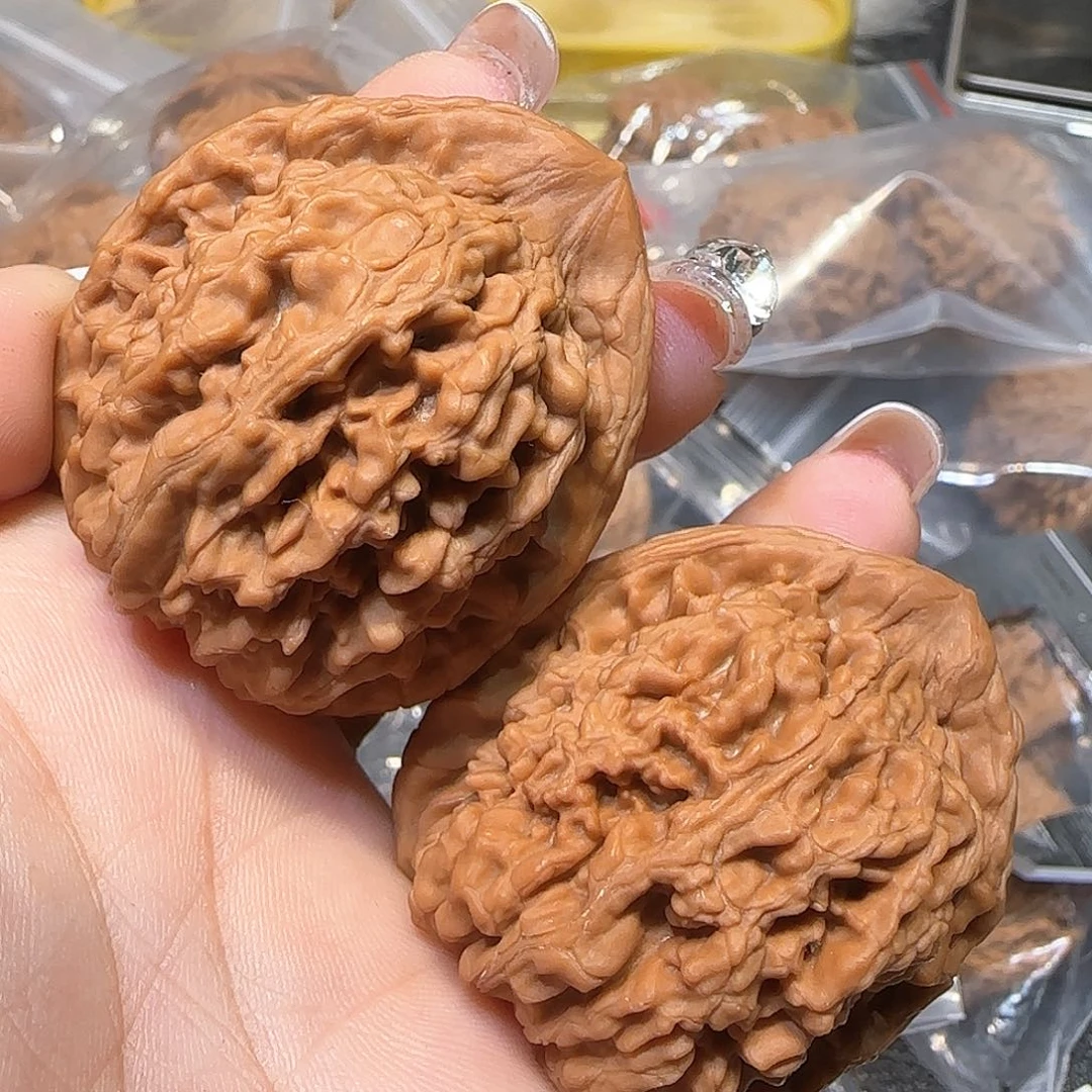 文玩核桃吊坠一****呆蚂蚁王➕打底