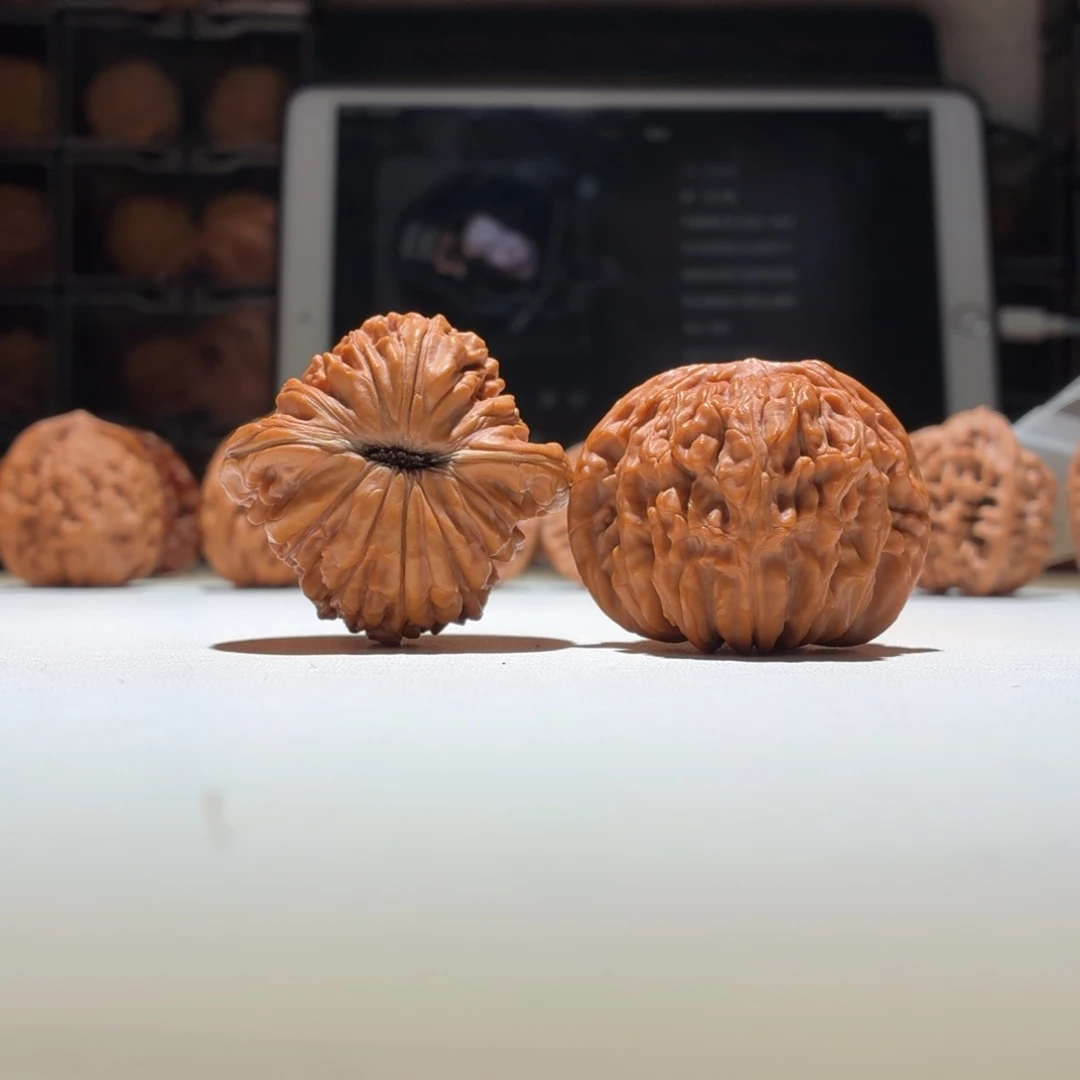 文玩核桃把件汉高楼42