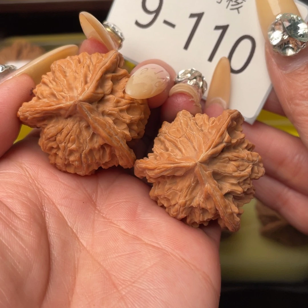 文玩核桃把件38全品盘山正奔