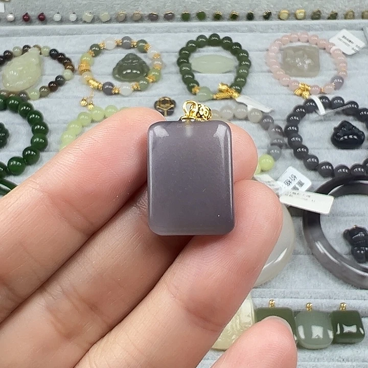 和田玉未镶嵌珠宝半成品