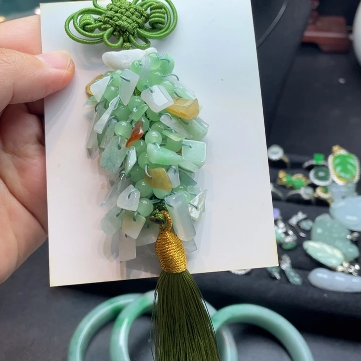 颈饰未镶嵌翡翠翡翠车挂福利