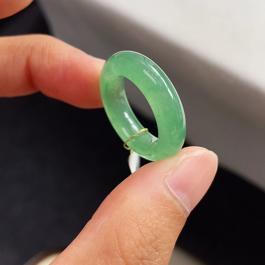 翡翠未镶嵌戒指12号