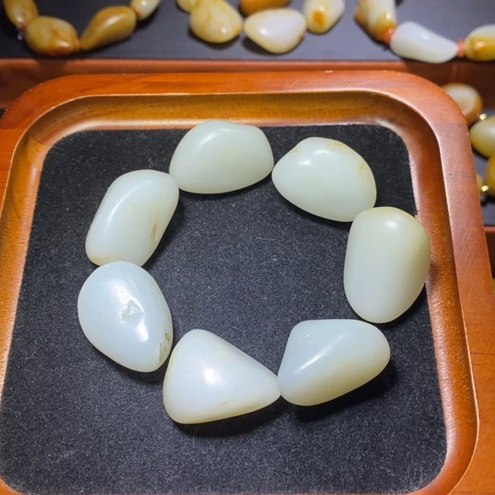 和田玉手链未镶嵌天****司