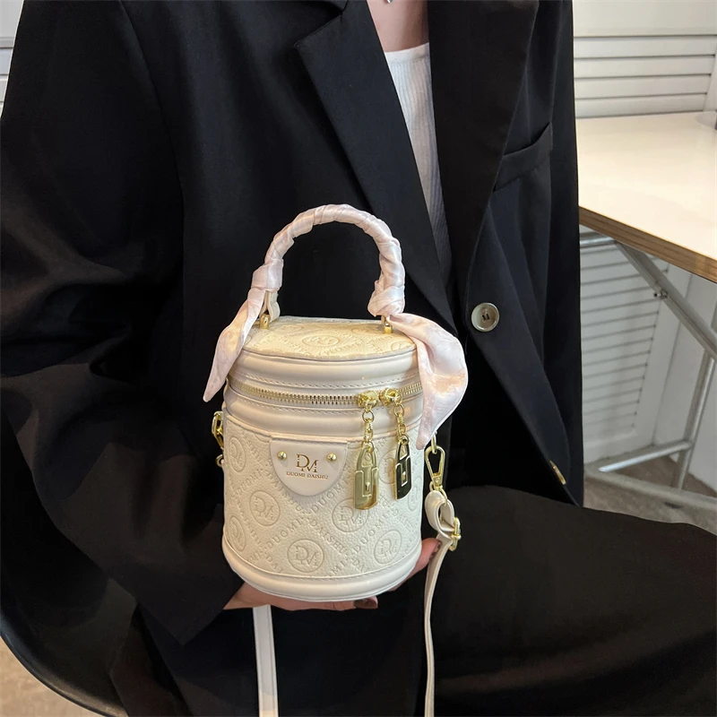 “圆筒包”潮流时尚时尚单肩包斜挎包6620白色