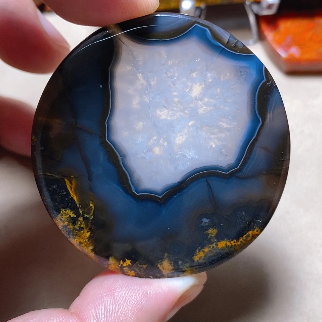 未镶嵌颈饰玛瑙/玉髓东*