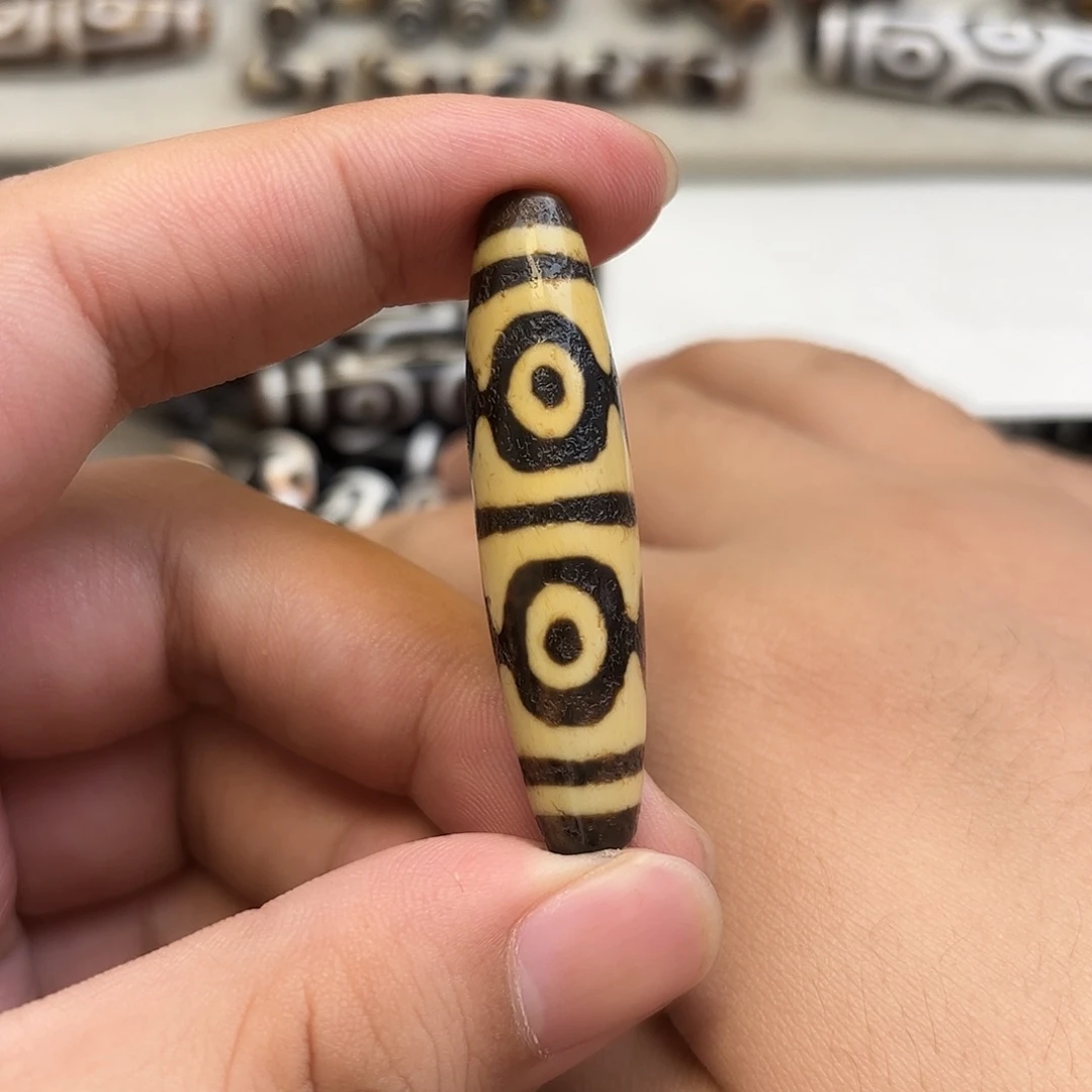 E***登未镶嵌玛瑙/玉髓珠宝半成品