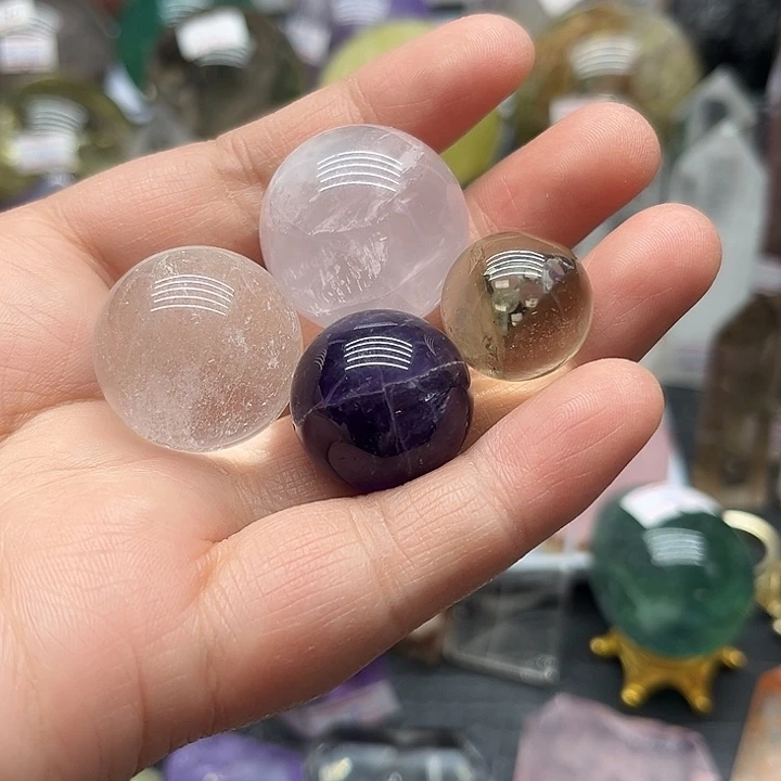 珠宝半成品水晶未镶嵌72克水晶小球