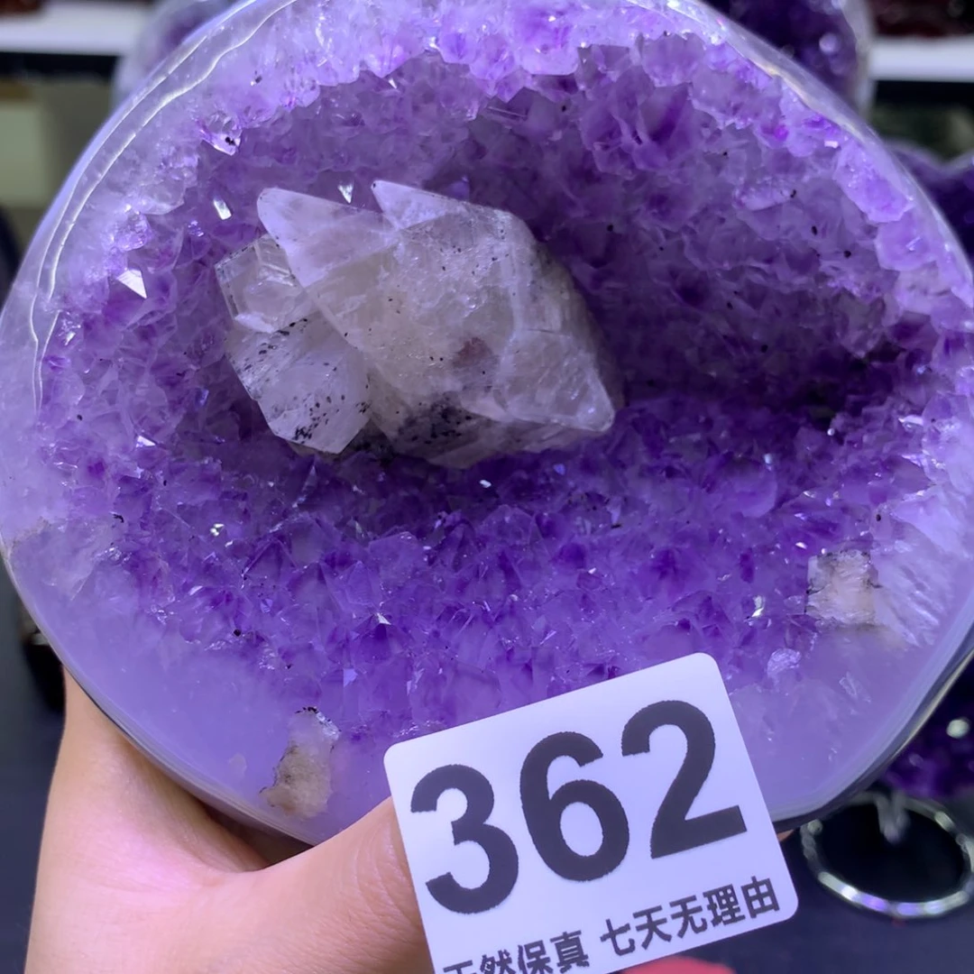 水晶摆件未镶嵌水晶梦**?
