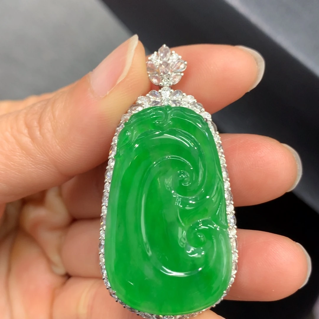 翡翠18K金镶嵌吊坠(不含链)